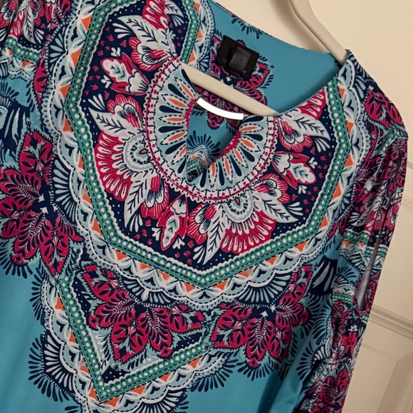 Cold Shoulder, Long Sleeve, Sz Petite Large, EUC - Picture 2 of 4